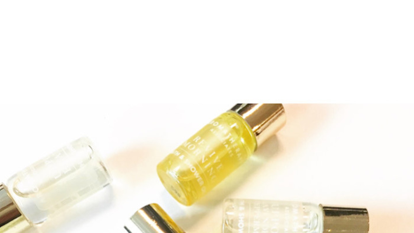 #BeautyHero: Aromatherapy Associates 10 Miniature Bath & Shower Oil Collection