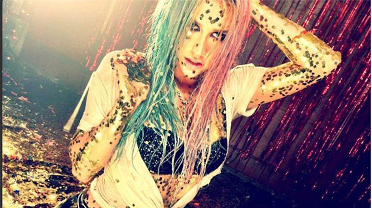 kesha-ke$sha-instagram-sexy-pics-leaked-4