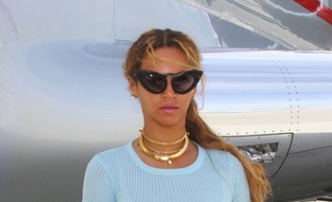 Beyonce Does Nail Wraps Now | Grazia