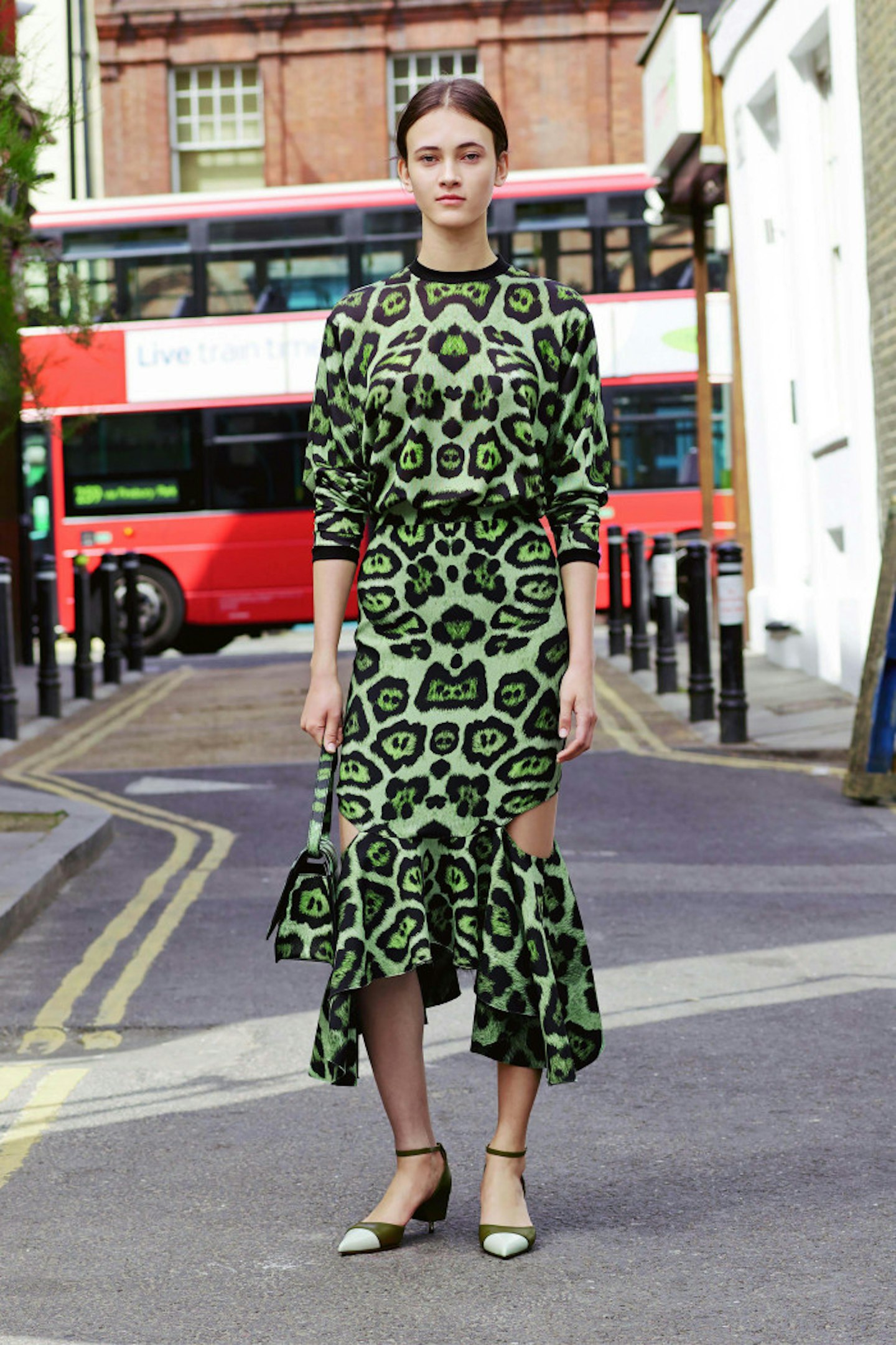 LOOK_12