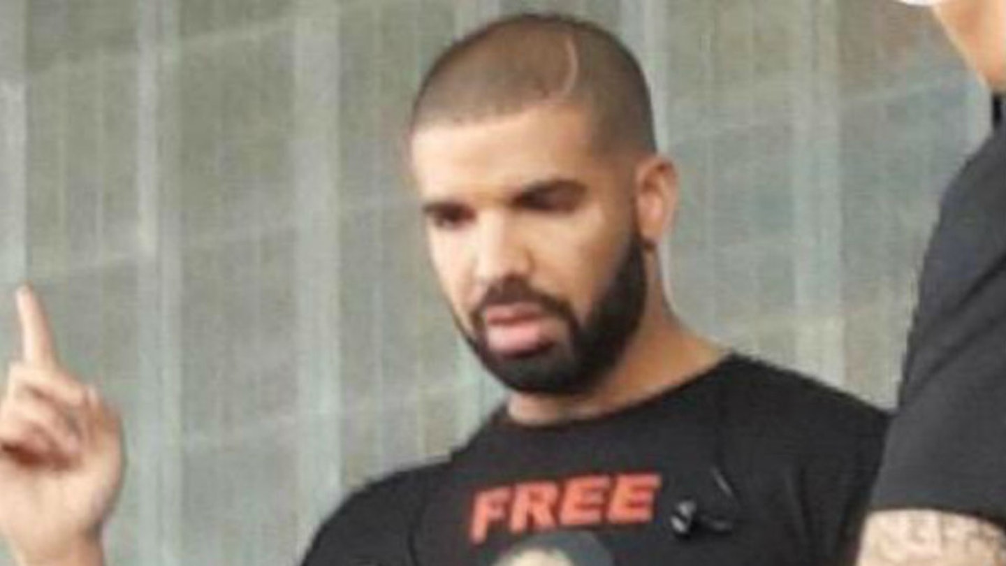 Drake wears Meek Mill t-shirt