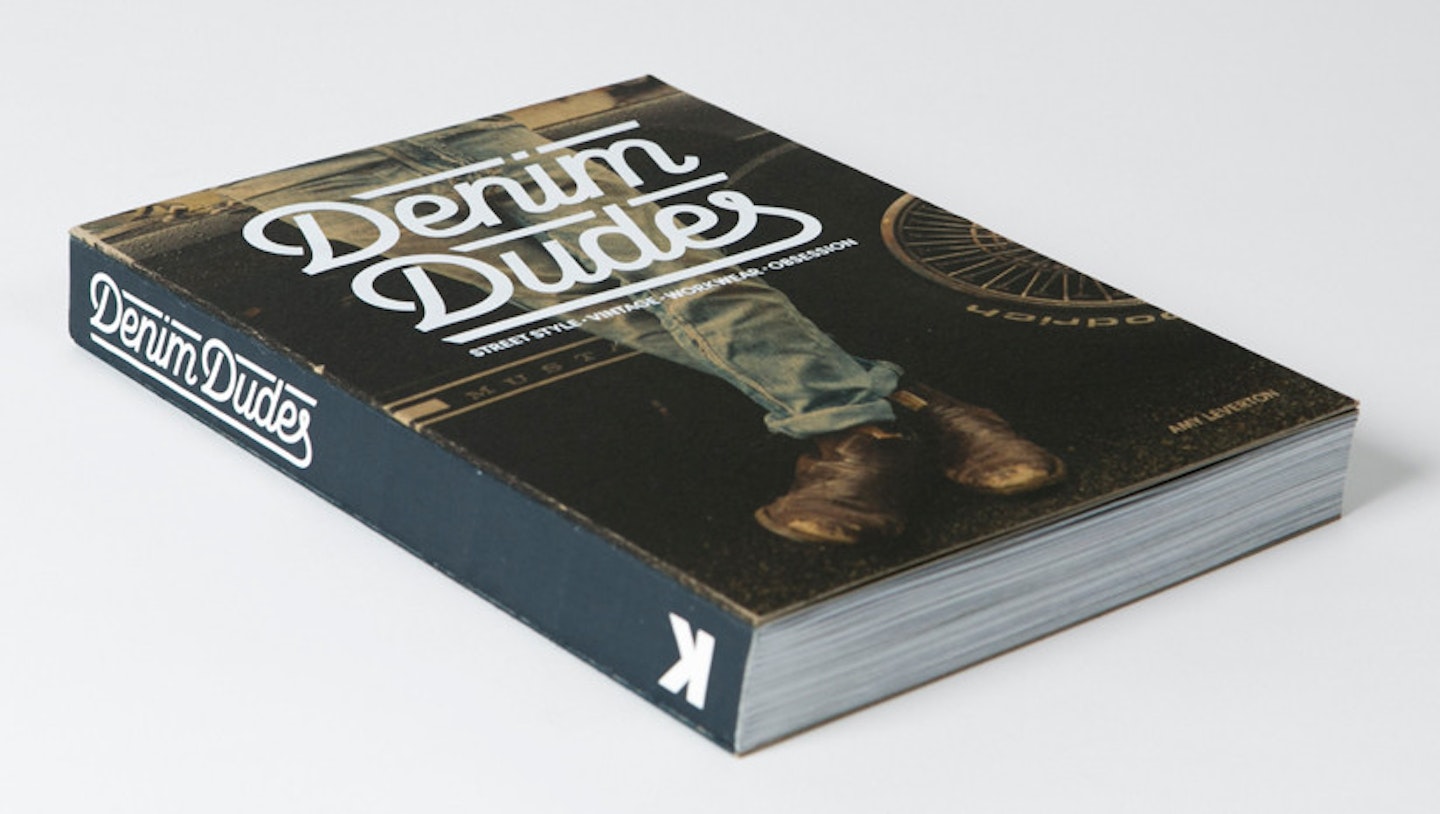 Denim-Dudes_Spine