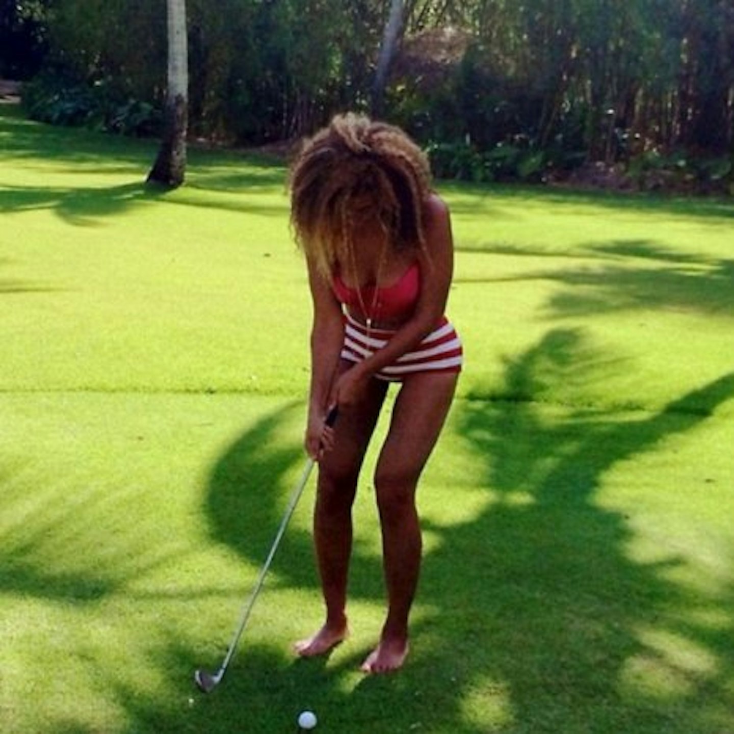 Fans accused Beyonce of giving herself a ‘thigh-gap’ in this picture