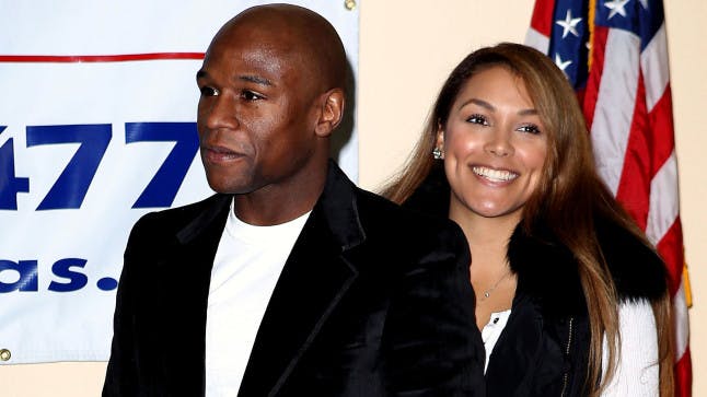 Boxing legend Floyd Mayweather held ex-lover at gunpoint and choked her %%channel_name%% picture