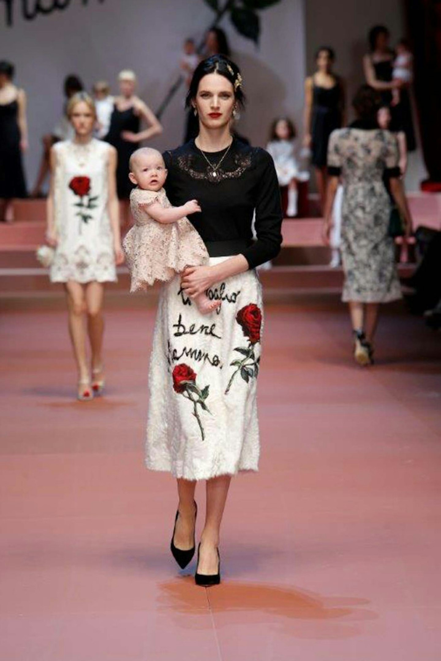 DOLCE&GABBANA WOMEN WINTER 16 (5)