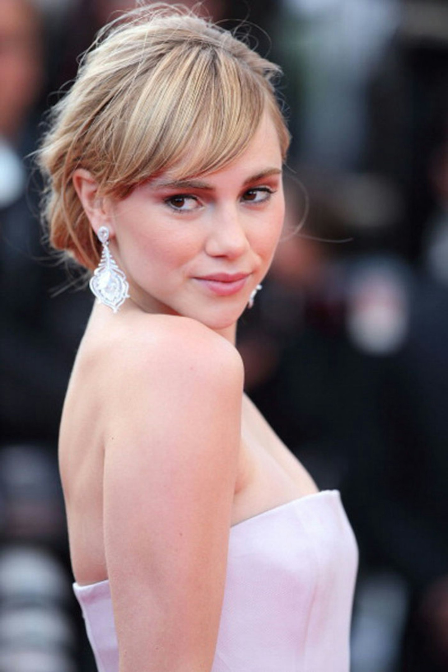 Get a side fringe like Suki Waterhouse