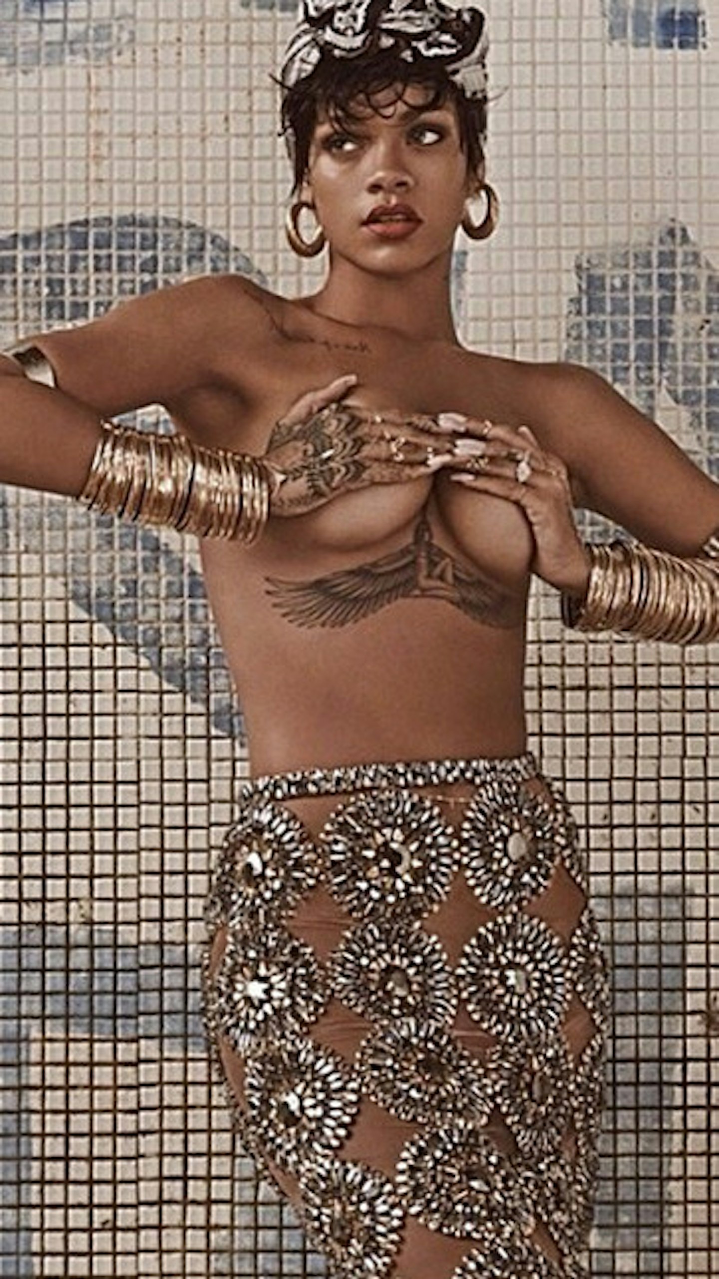 rihannavogue8