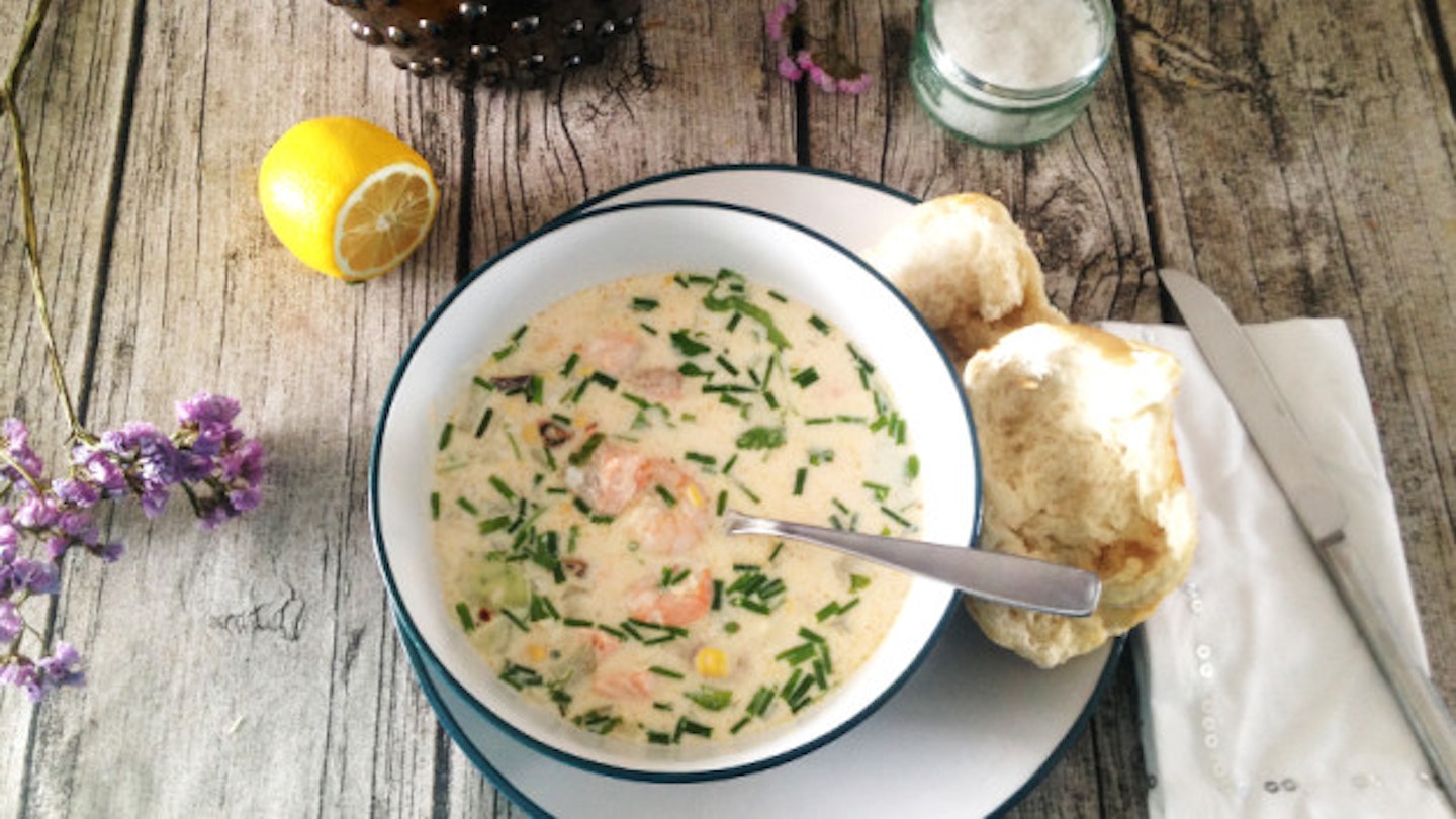 Make A Healthy And Hearty Seafood Chowder In 4 Minutes