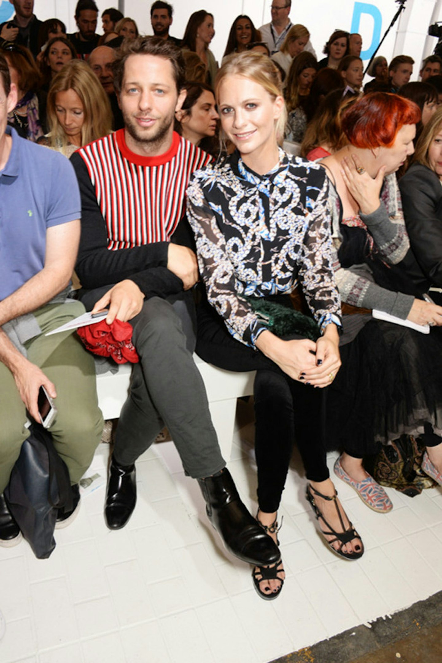 London Frow 32