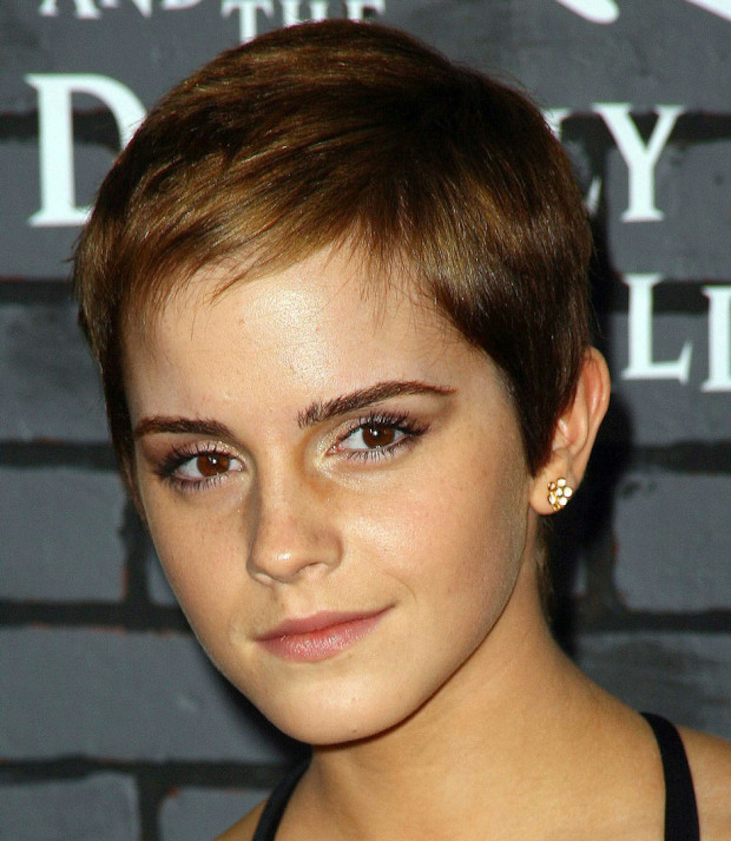 Emma Watson crop hair bob hair short hair