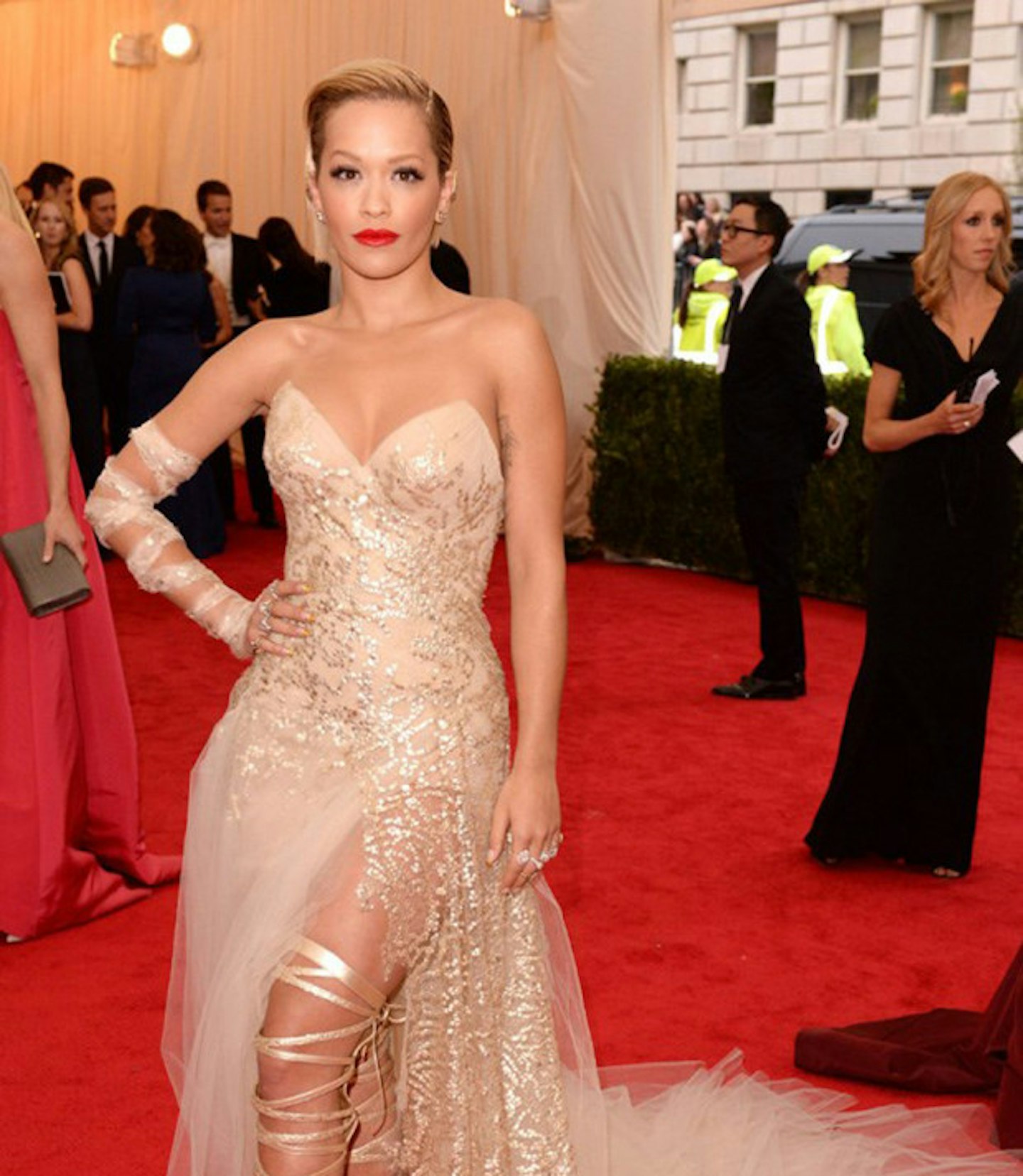 RITA_ORA_MET_GALA_2014
