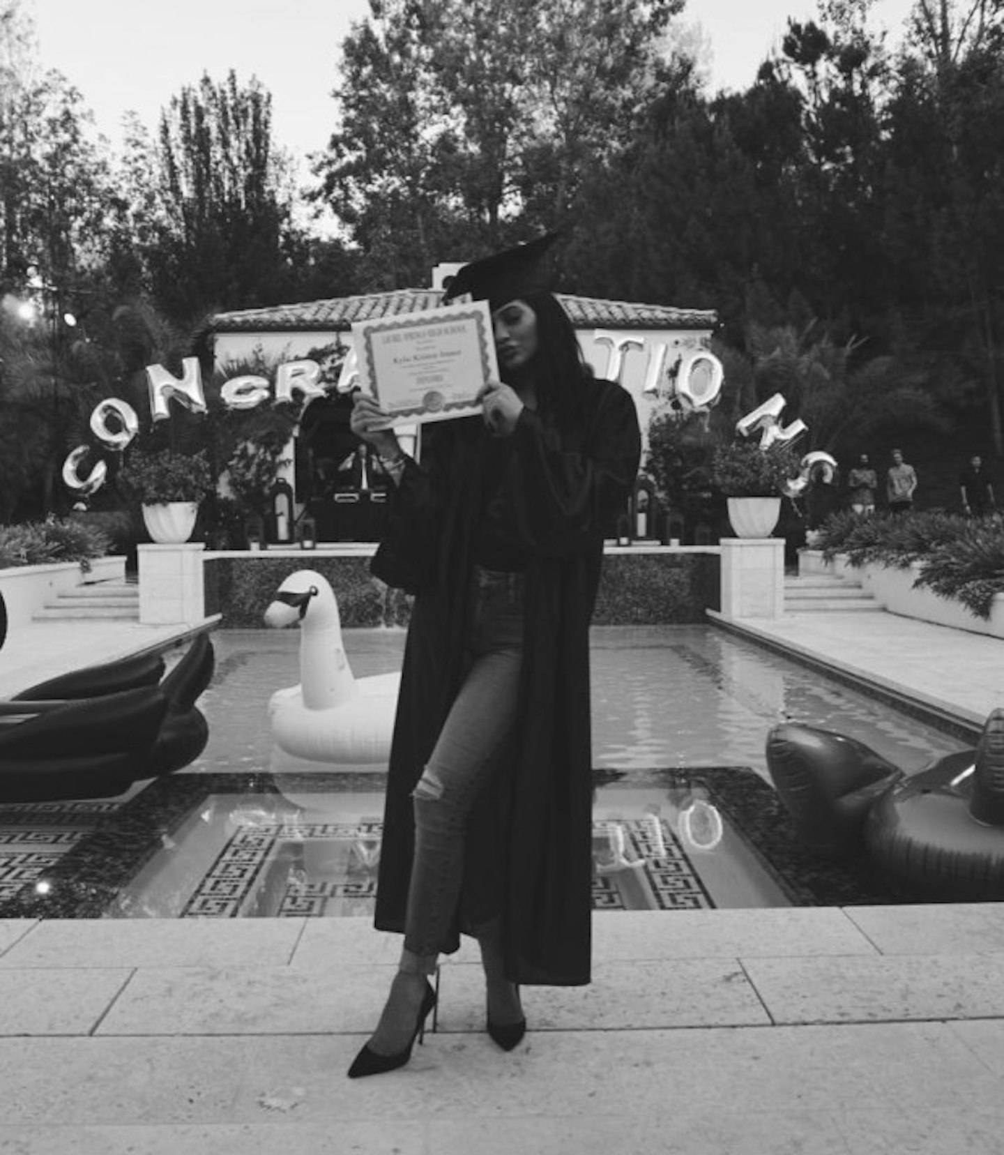 Kylie Jenner graduation 2