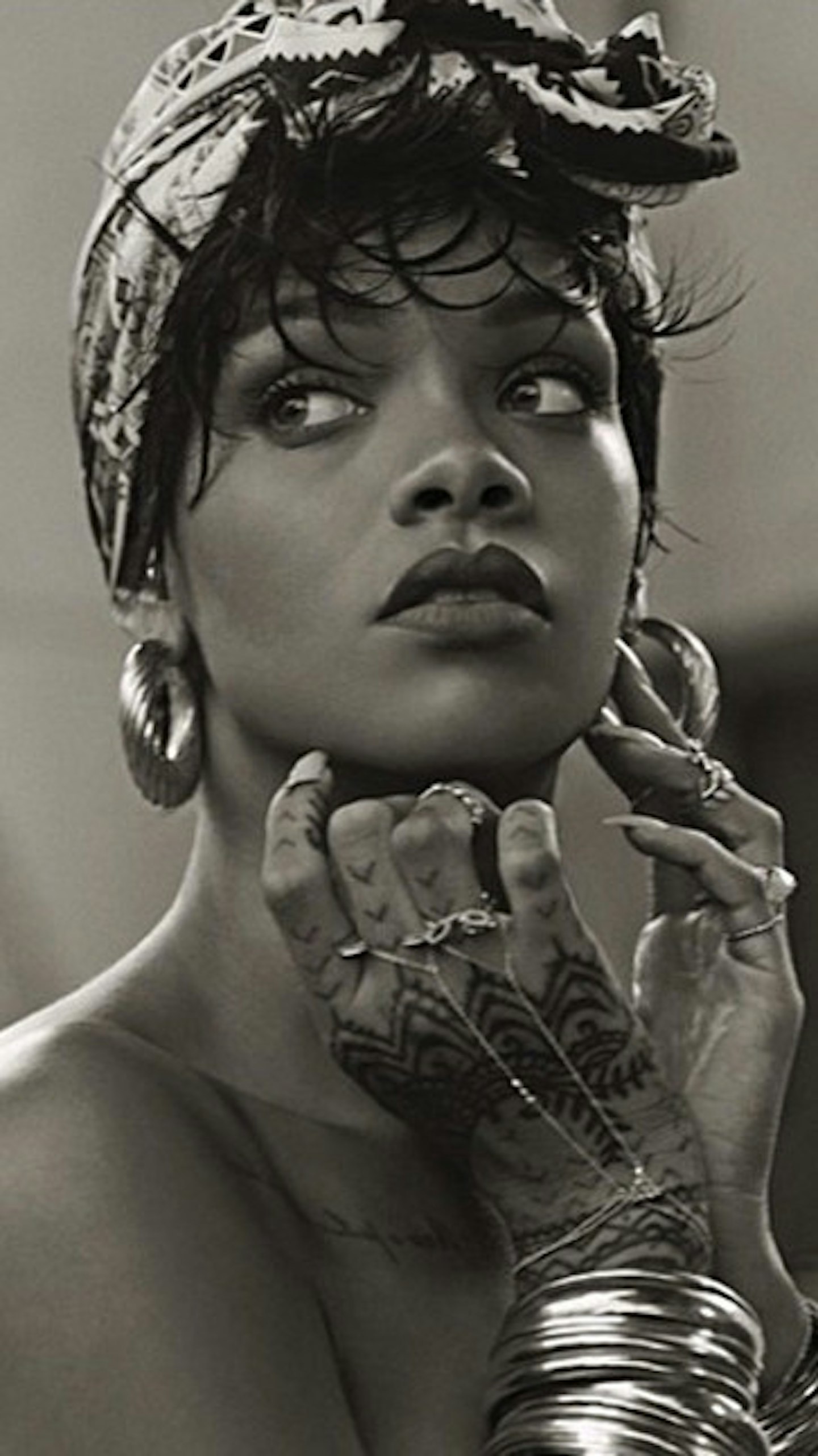 rihannavogue4