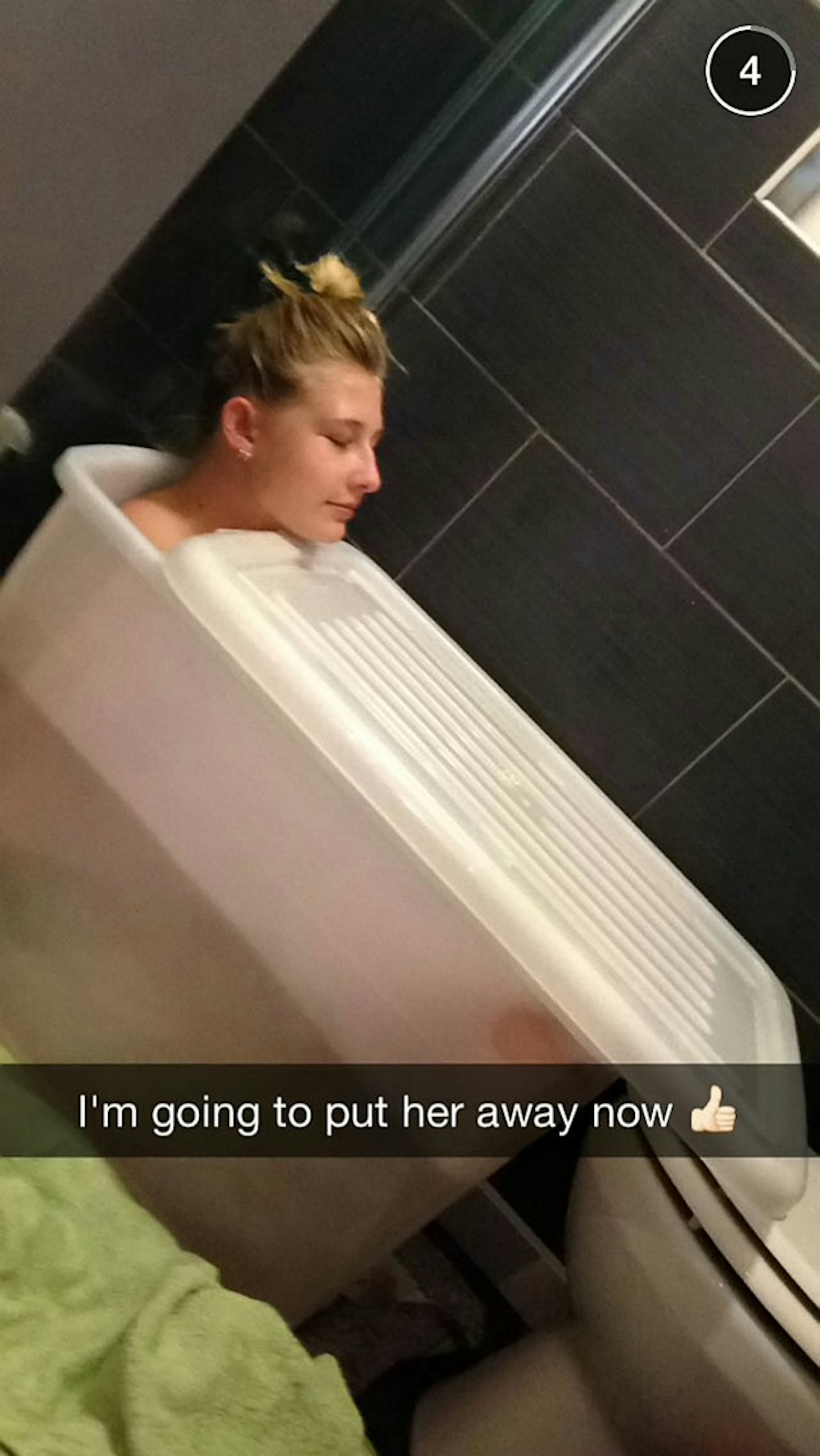 SWNS_BATH_TUB_07