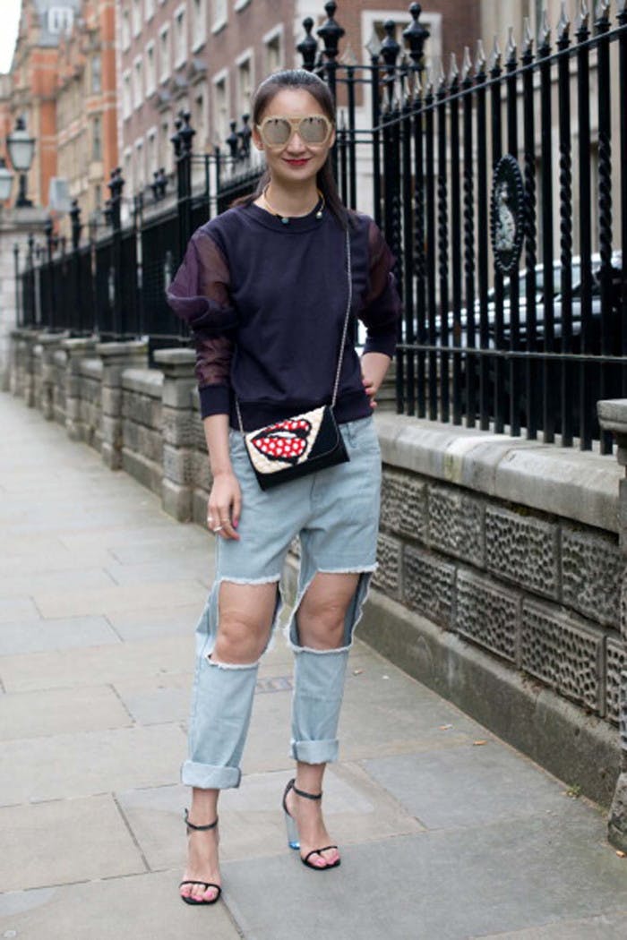 Ripped jeans best sale street style