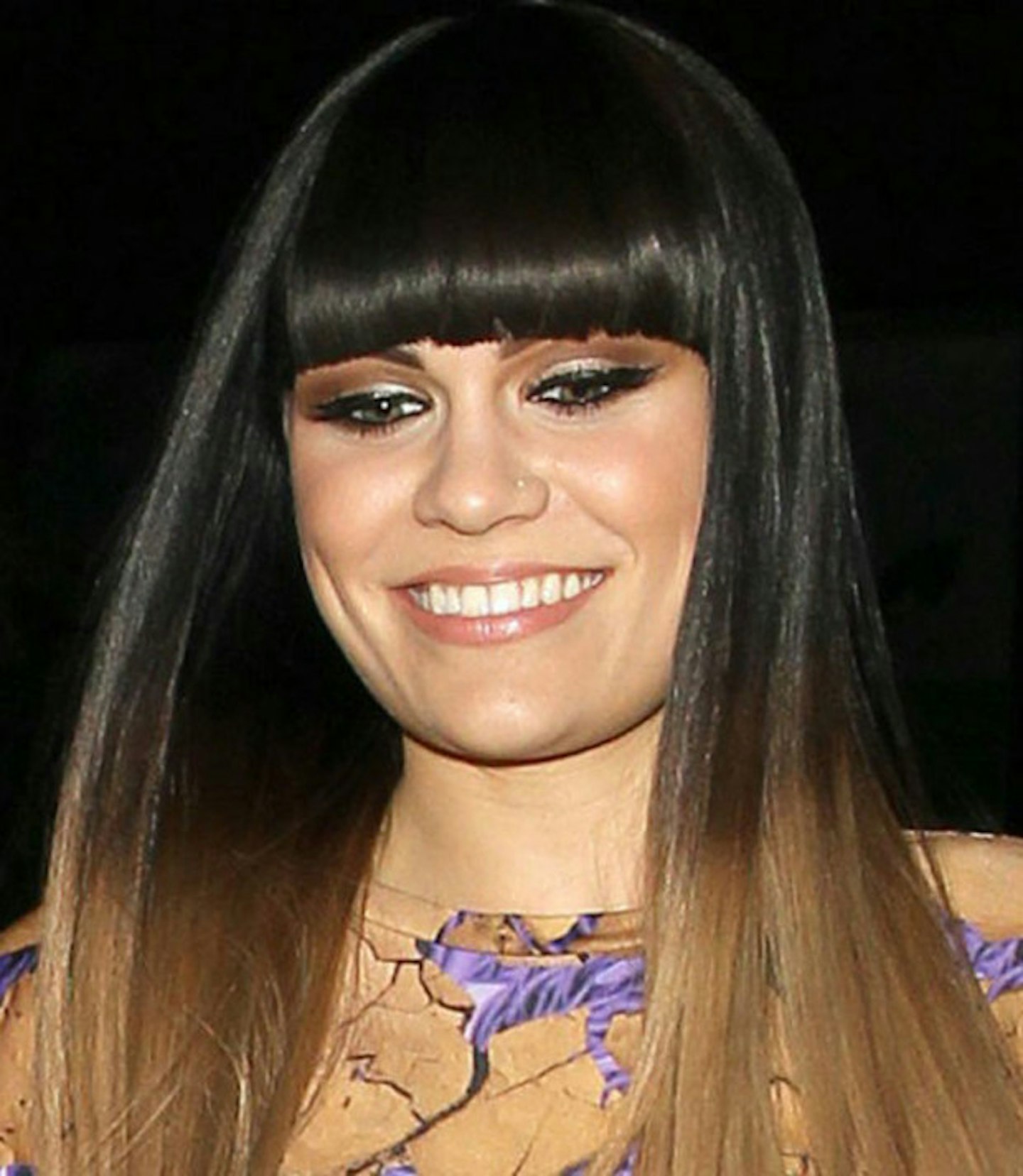 jessie-j-black-blonde-wig