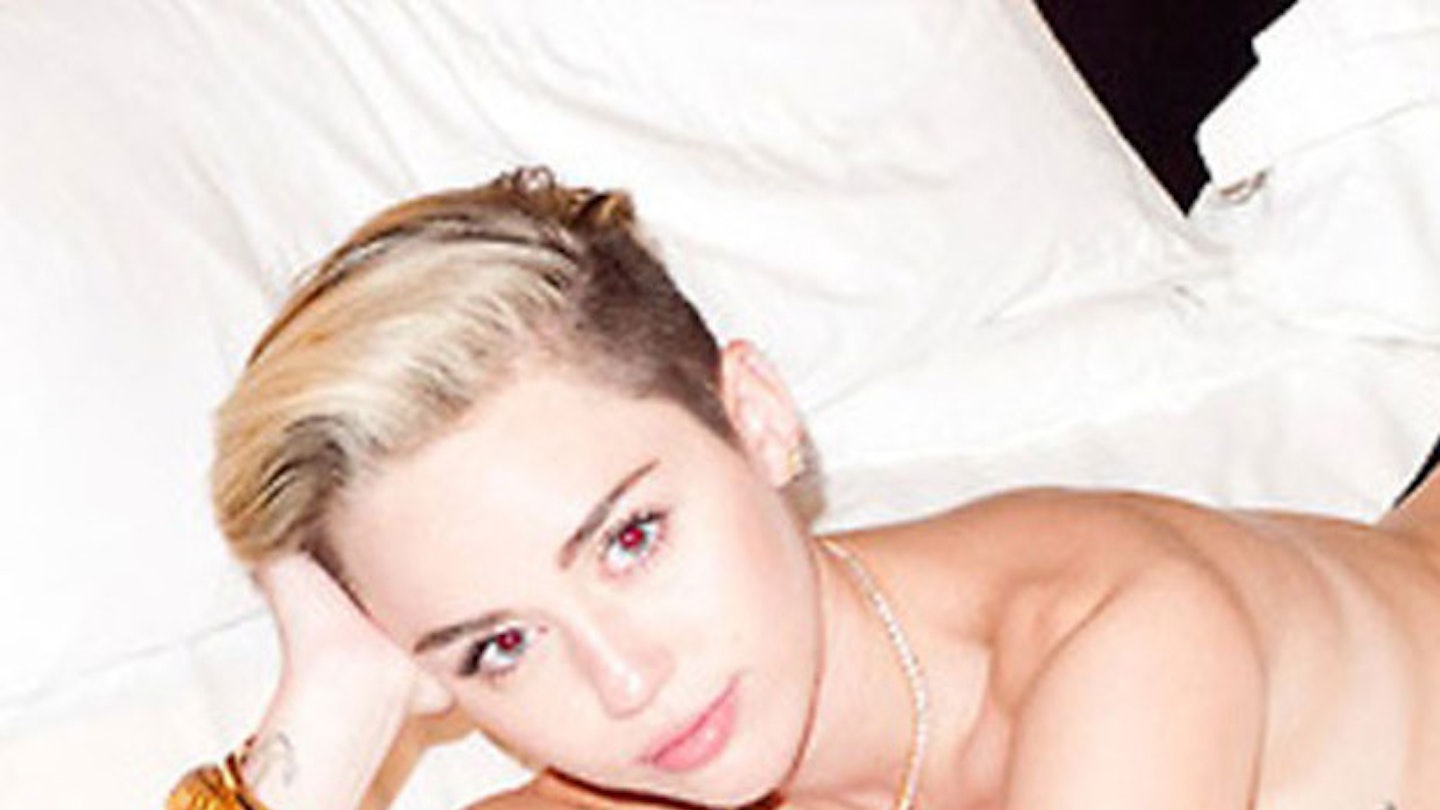 miley-cyrus-naked-boobs-topless-picture