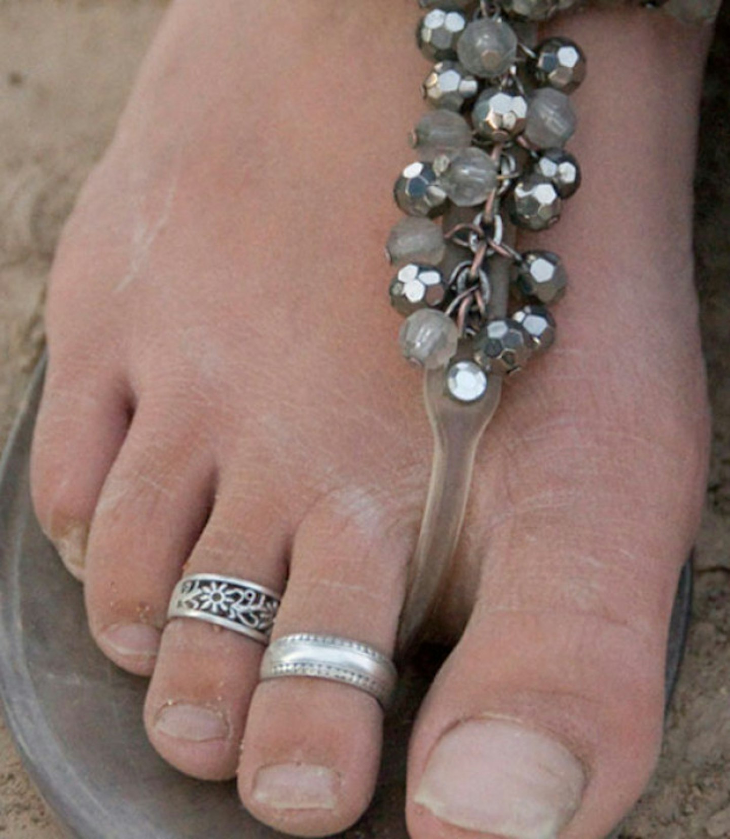Snazzy toe rings