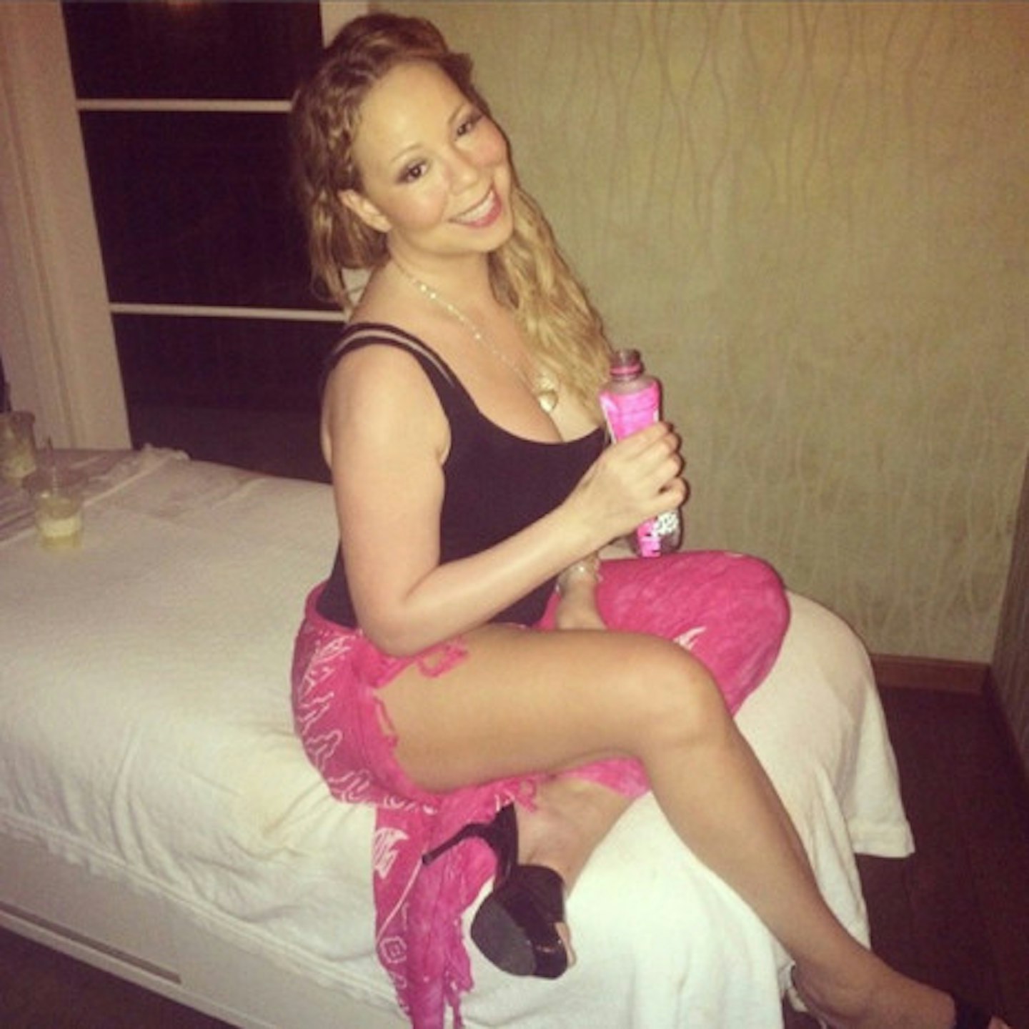 Mariah is said to be 'pretending the break-up isn't happening'