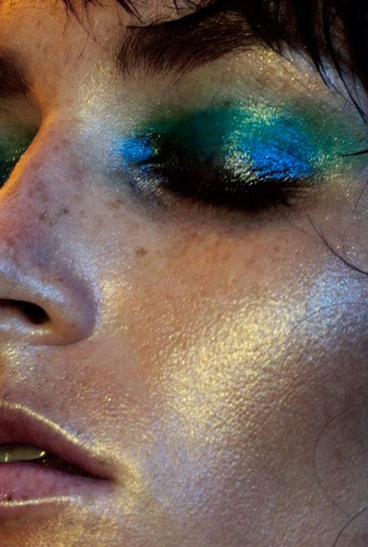 Summer-beauty-so-much-highlighter