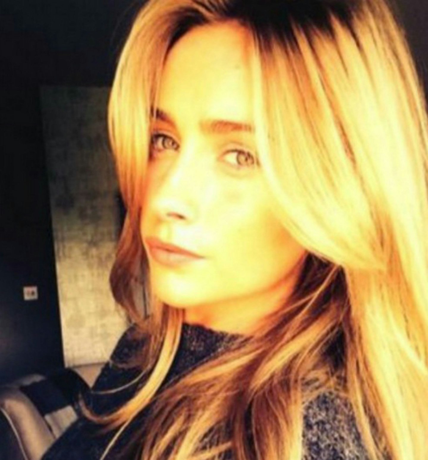 danielle-fogarty-selfie-picture-pout