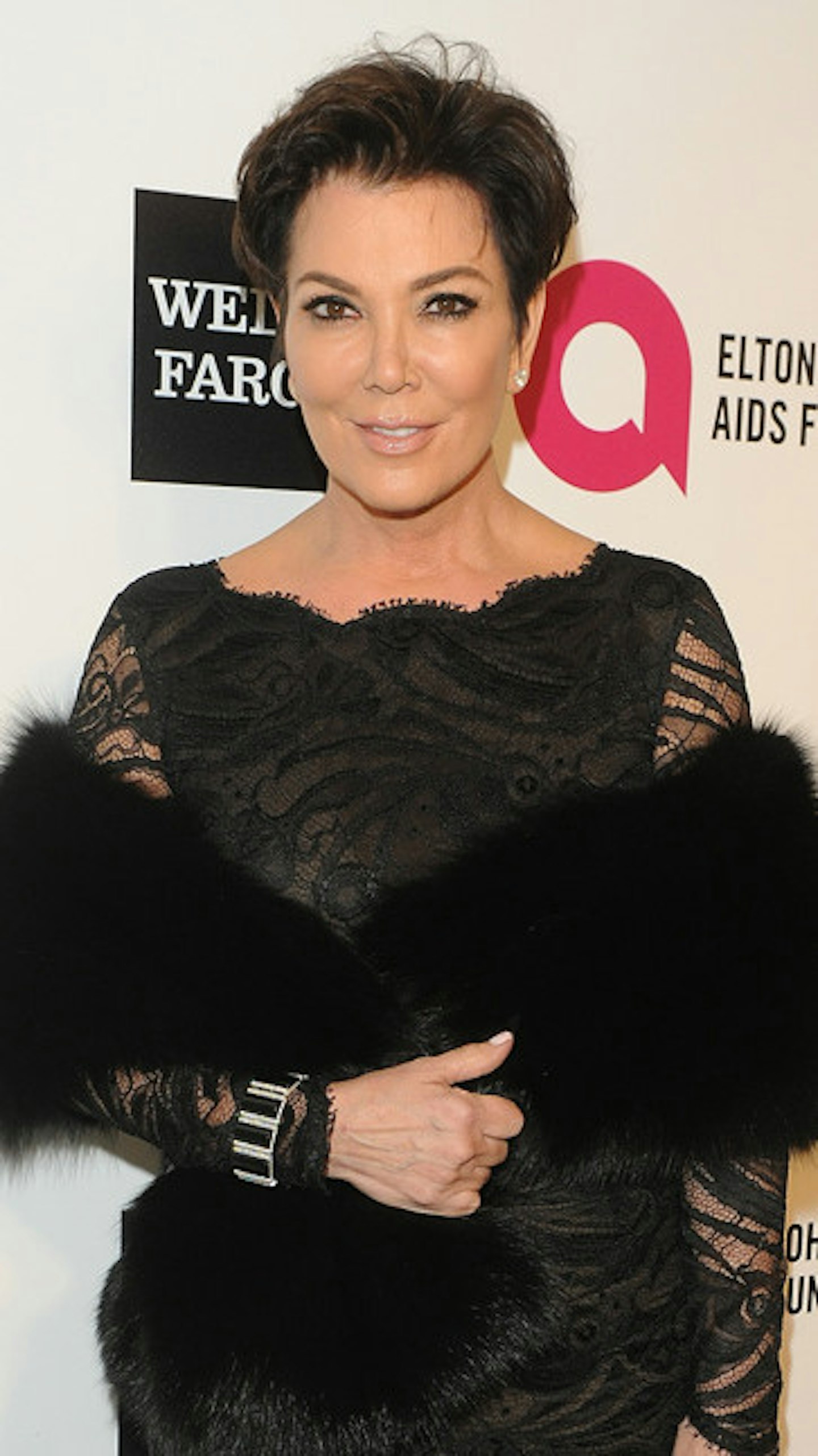 Kris Jenner made daughter Kendall stand outside to await aftershocks.