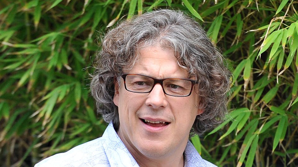 Alan Davies accused of grabbing a climbing instructor by the throat ...