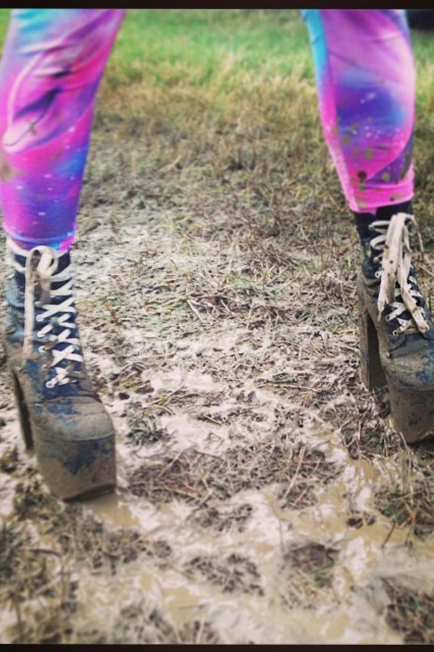 @DeanPiper: "They're actually very practical" says @lilyallen in her #glastonbury boots.