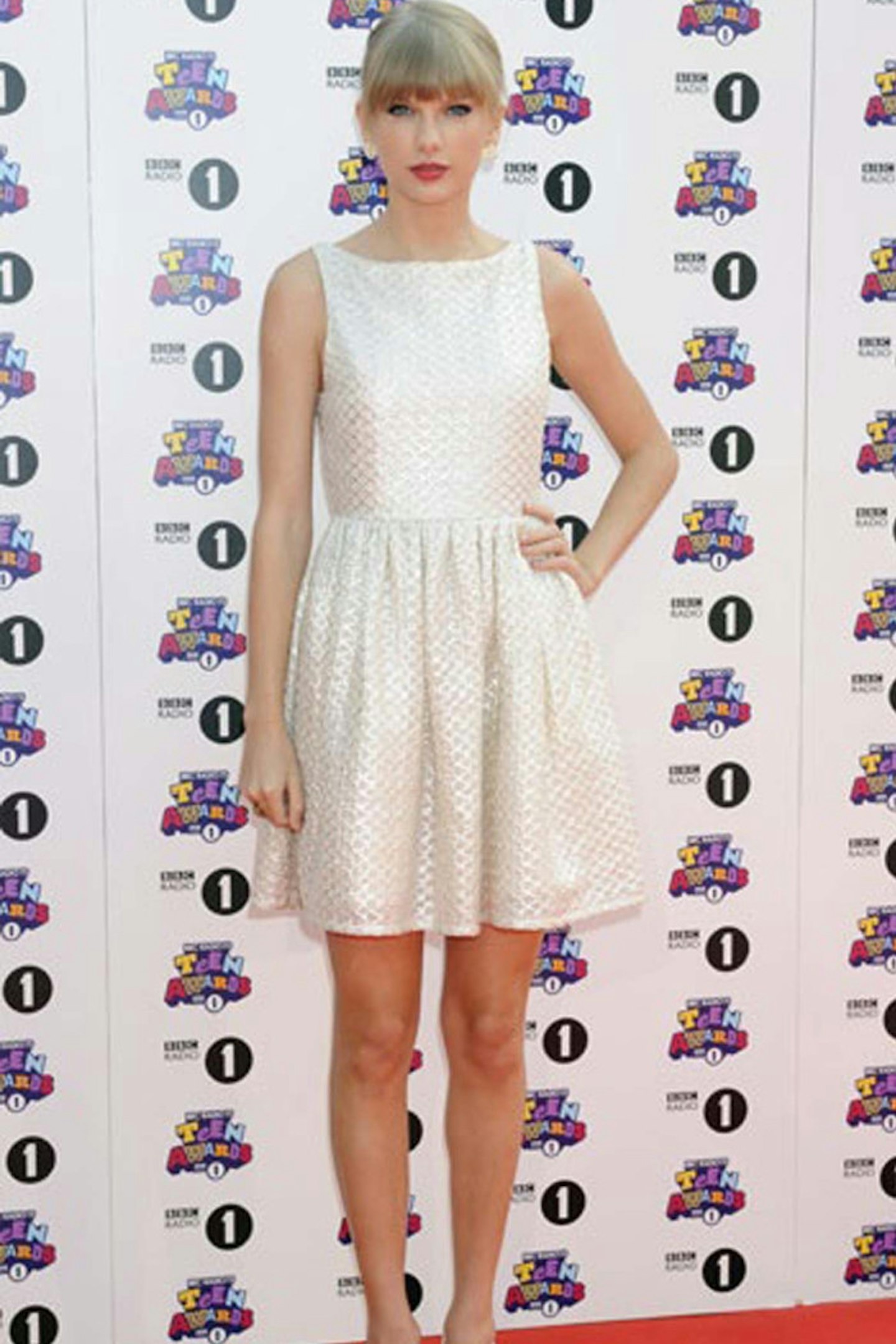 3 2- Taylor Swift at the Radio 1 Teen Awards - October 2012