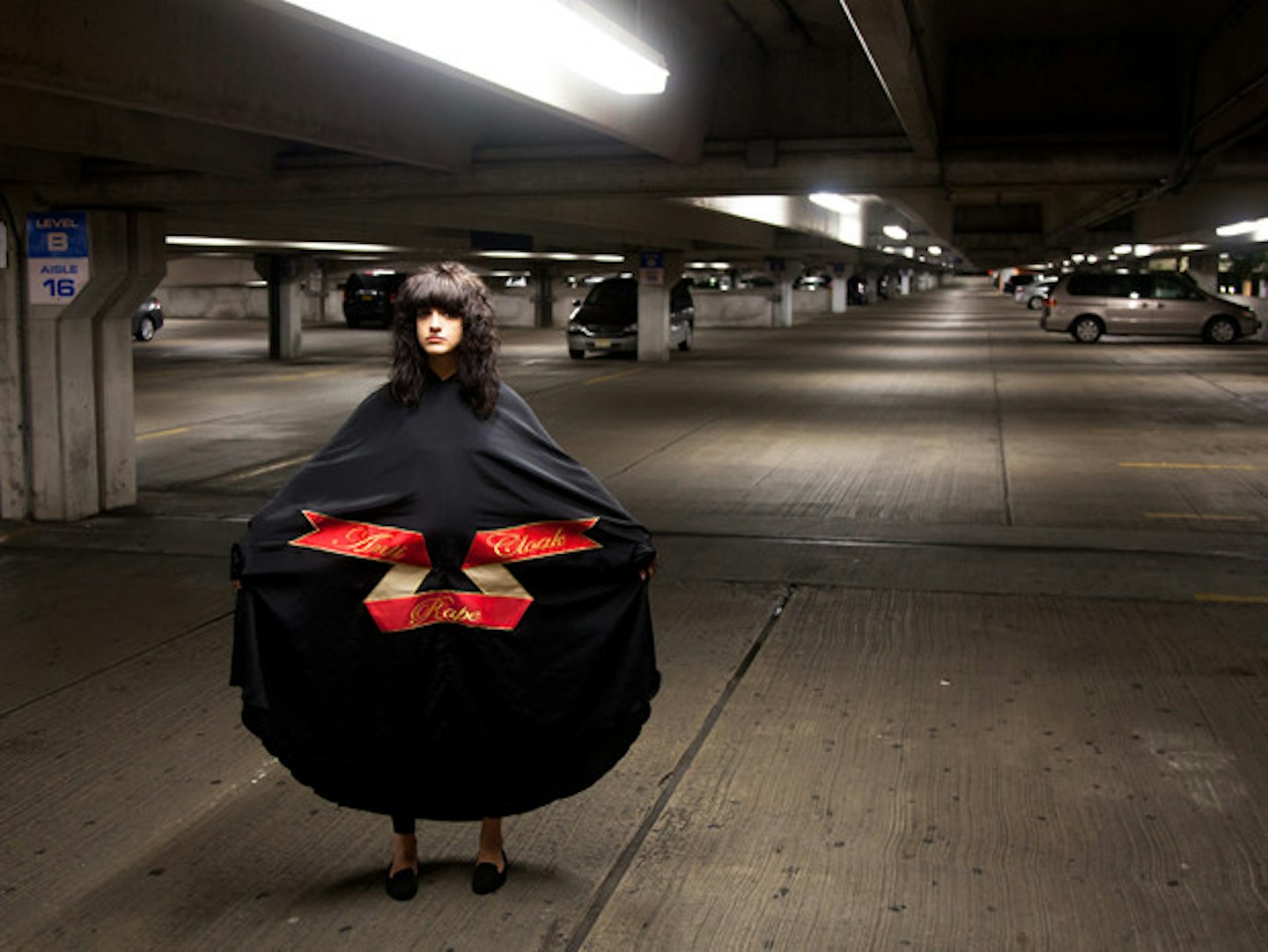 Anti-Rape-Cloak-Car-Park-02