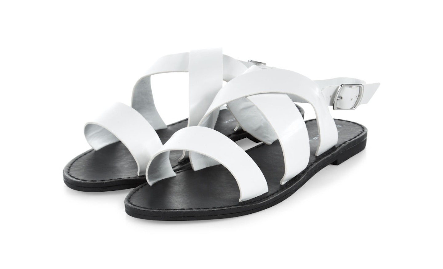 white-sandals-334338810D1