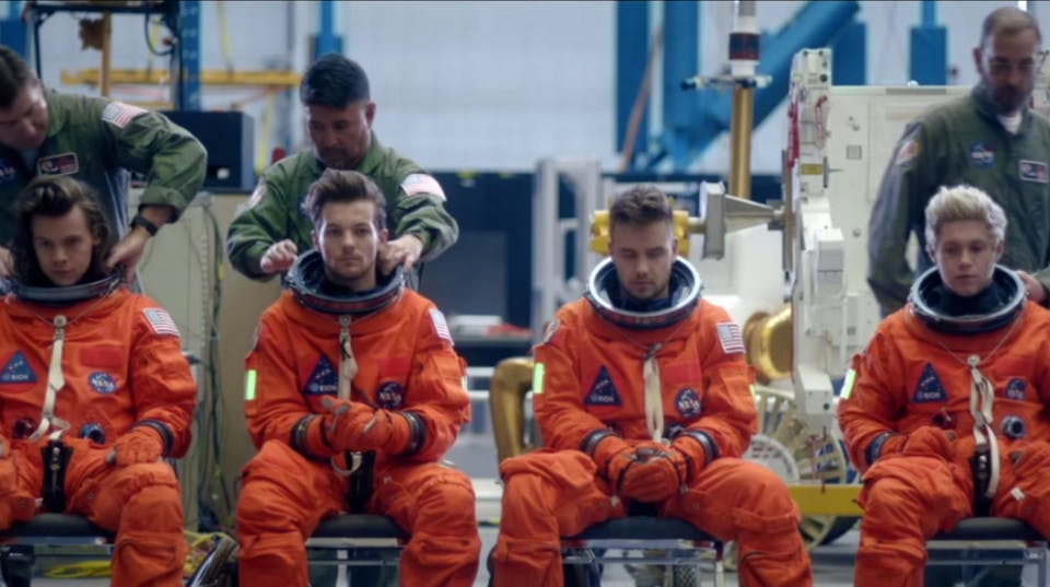 One Direction dress as astronauts in NEW video for Drag Me Down ...