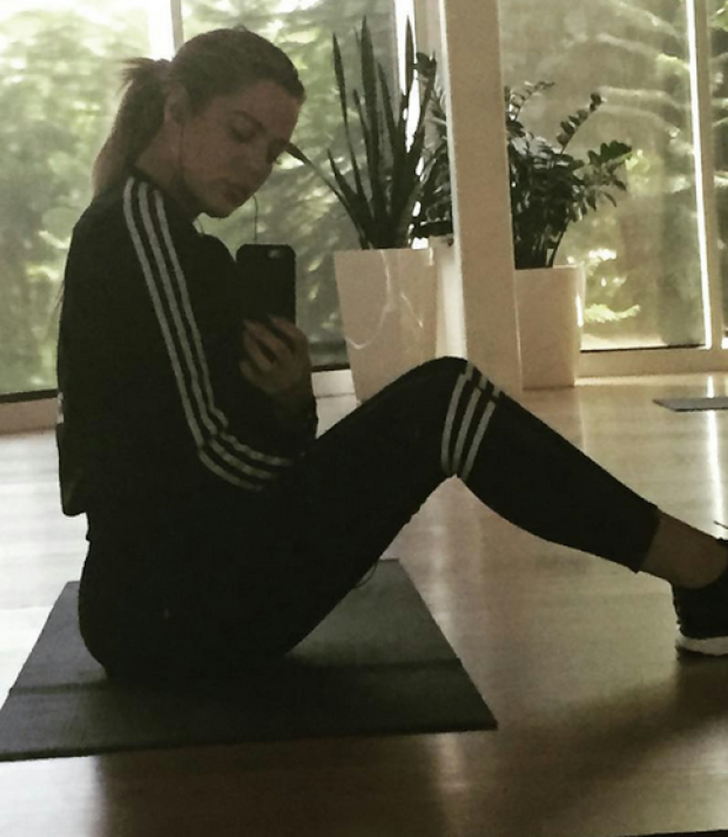 Khloe's the spitting image of Kendall