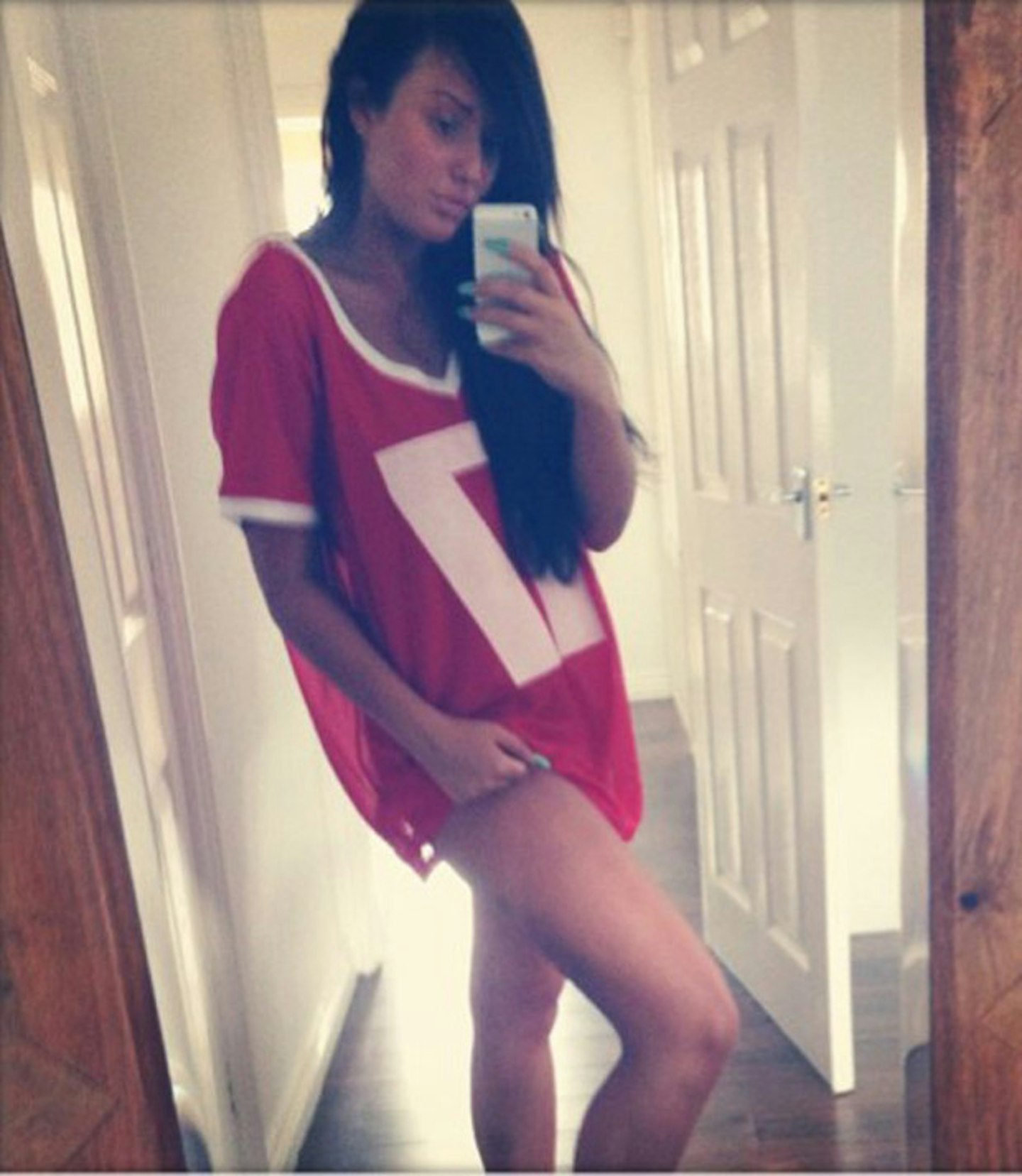 charlotte-crosby-geordie-shore-black-hair