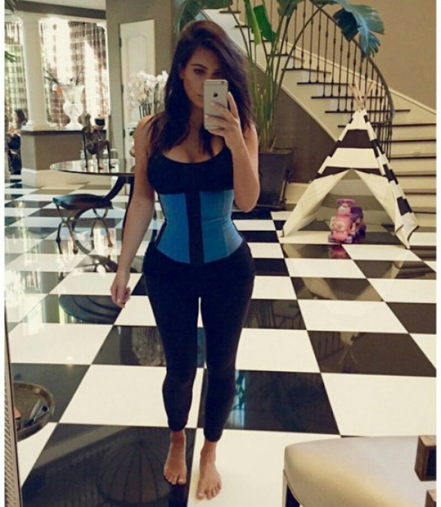 kim-kardashian-waist-trainer