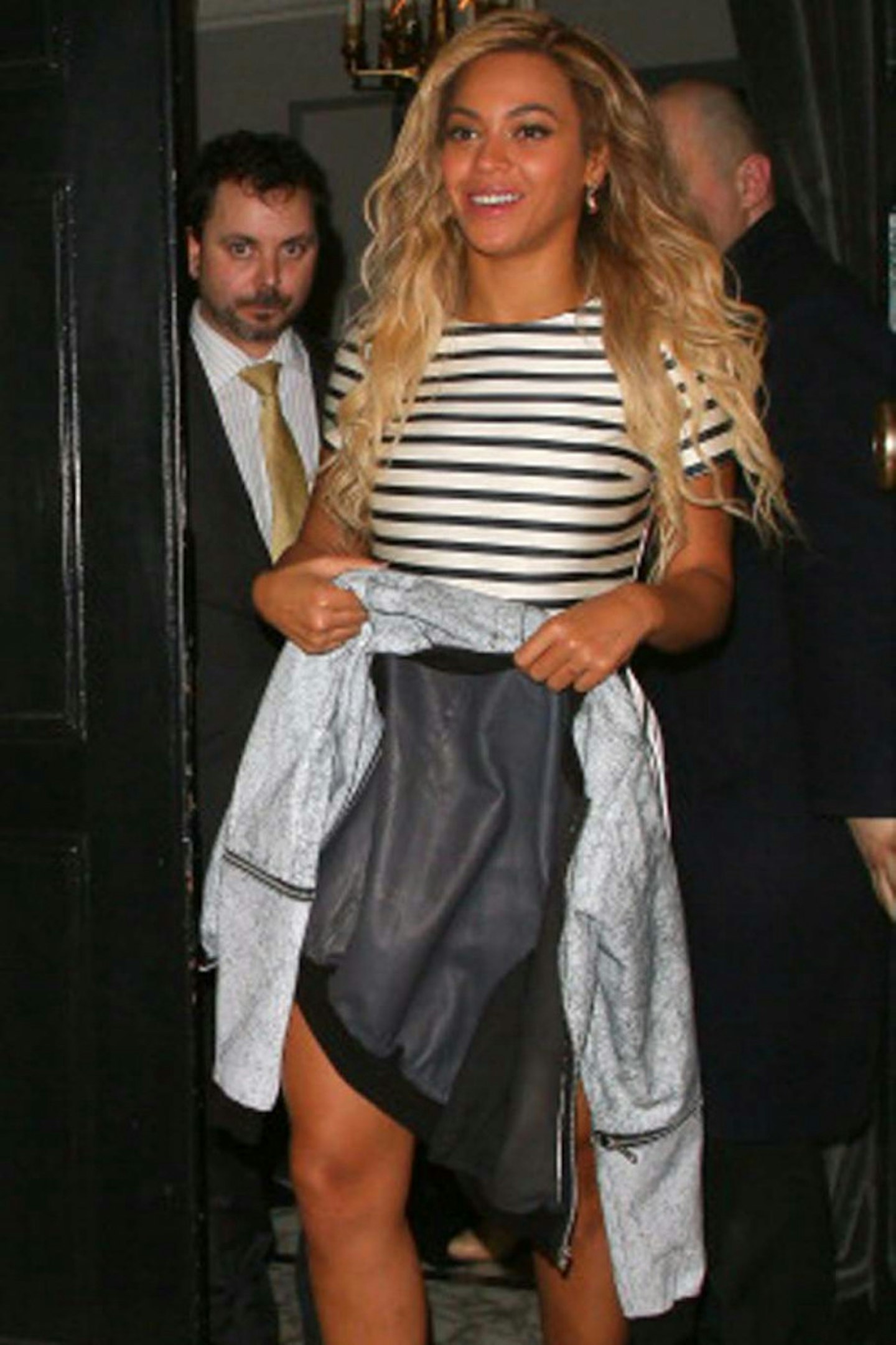 Beyonceu0301 Knowles in Topshop in London, 7 March 2014