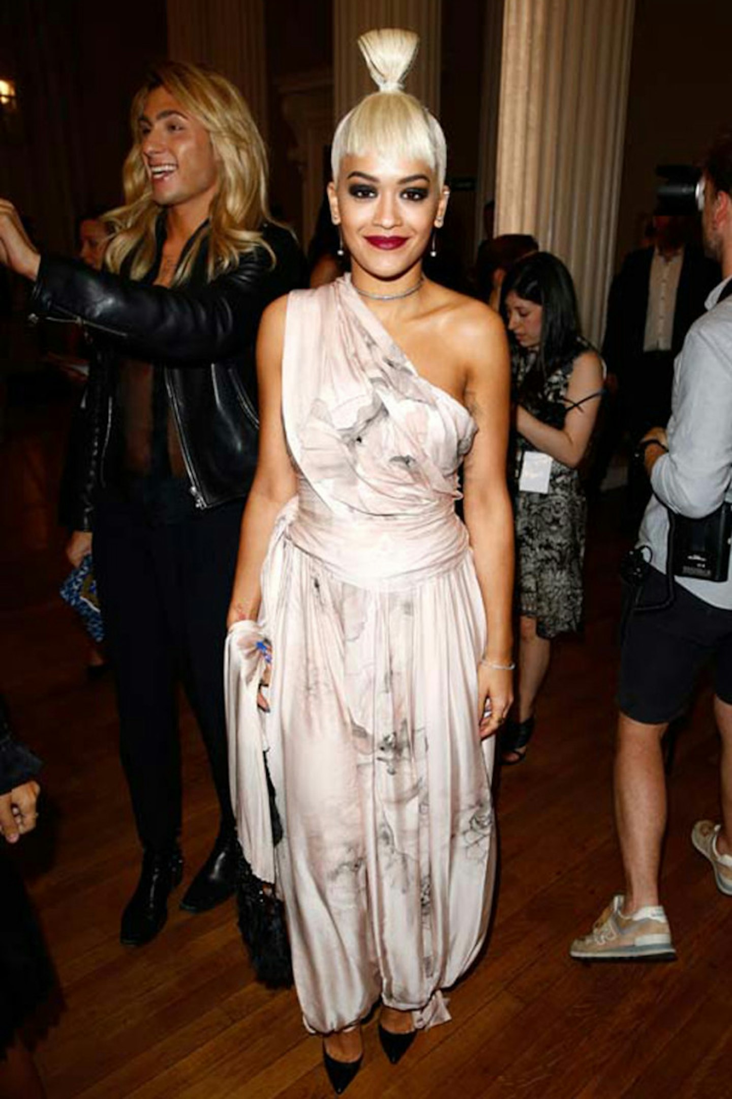 London Frow 37