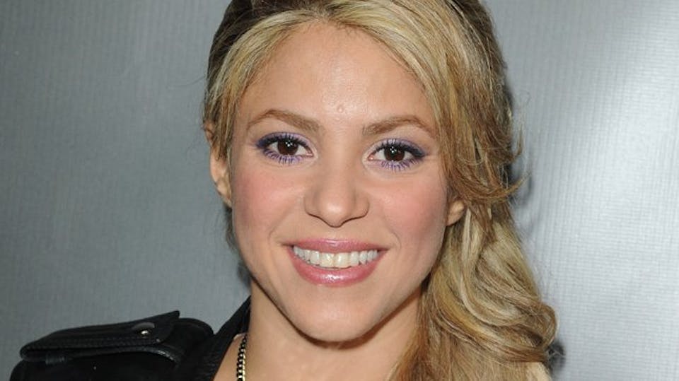 Shakira reveals her boyfriend has banned men from her music videos: 'He's  very territorial' | Closer