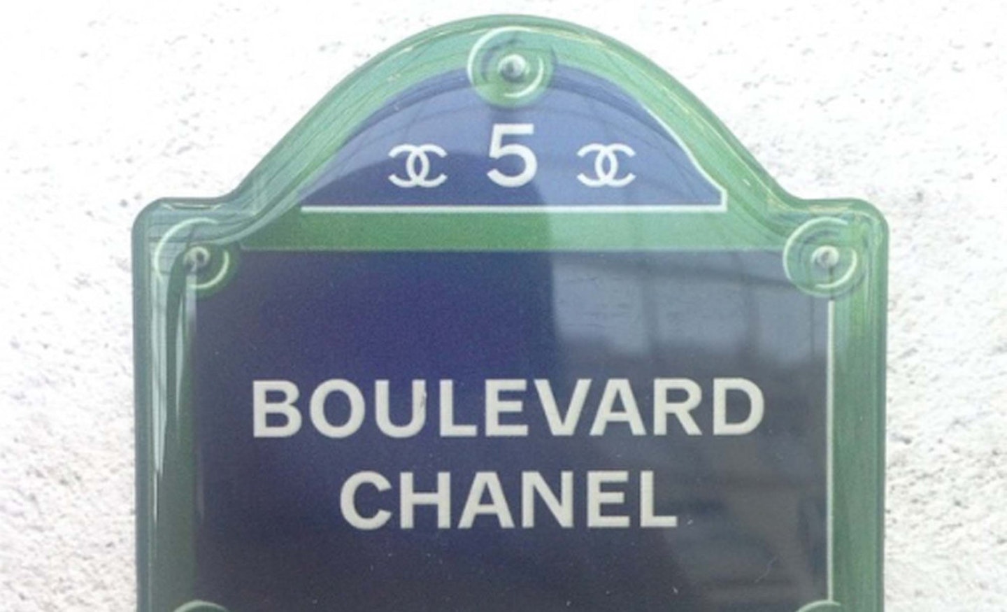 @Grazia_Live: Number 5 Boulevard Chanel