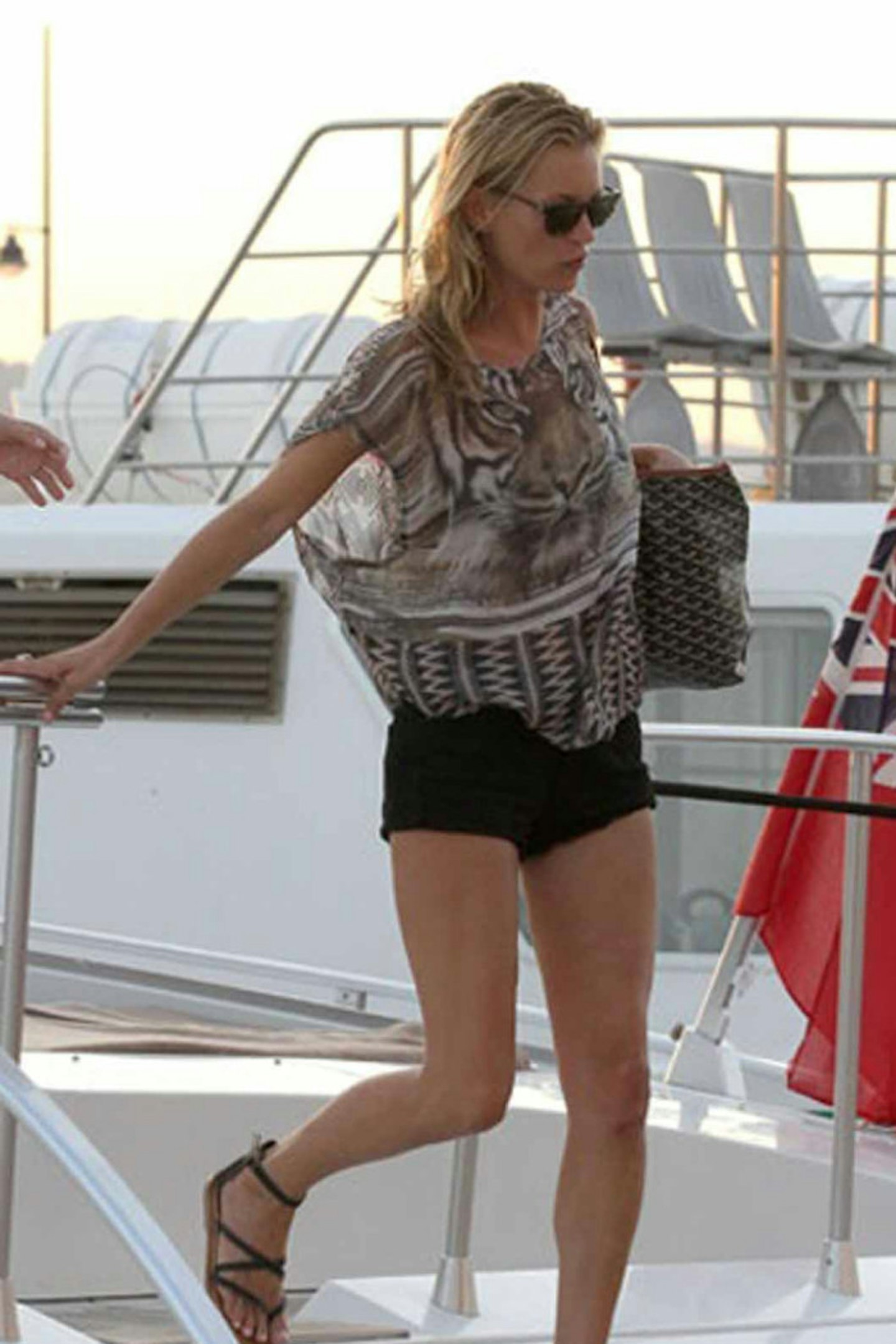 29Kate Moss style holiday st tropez fashion