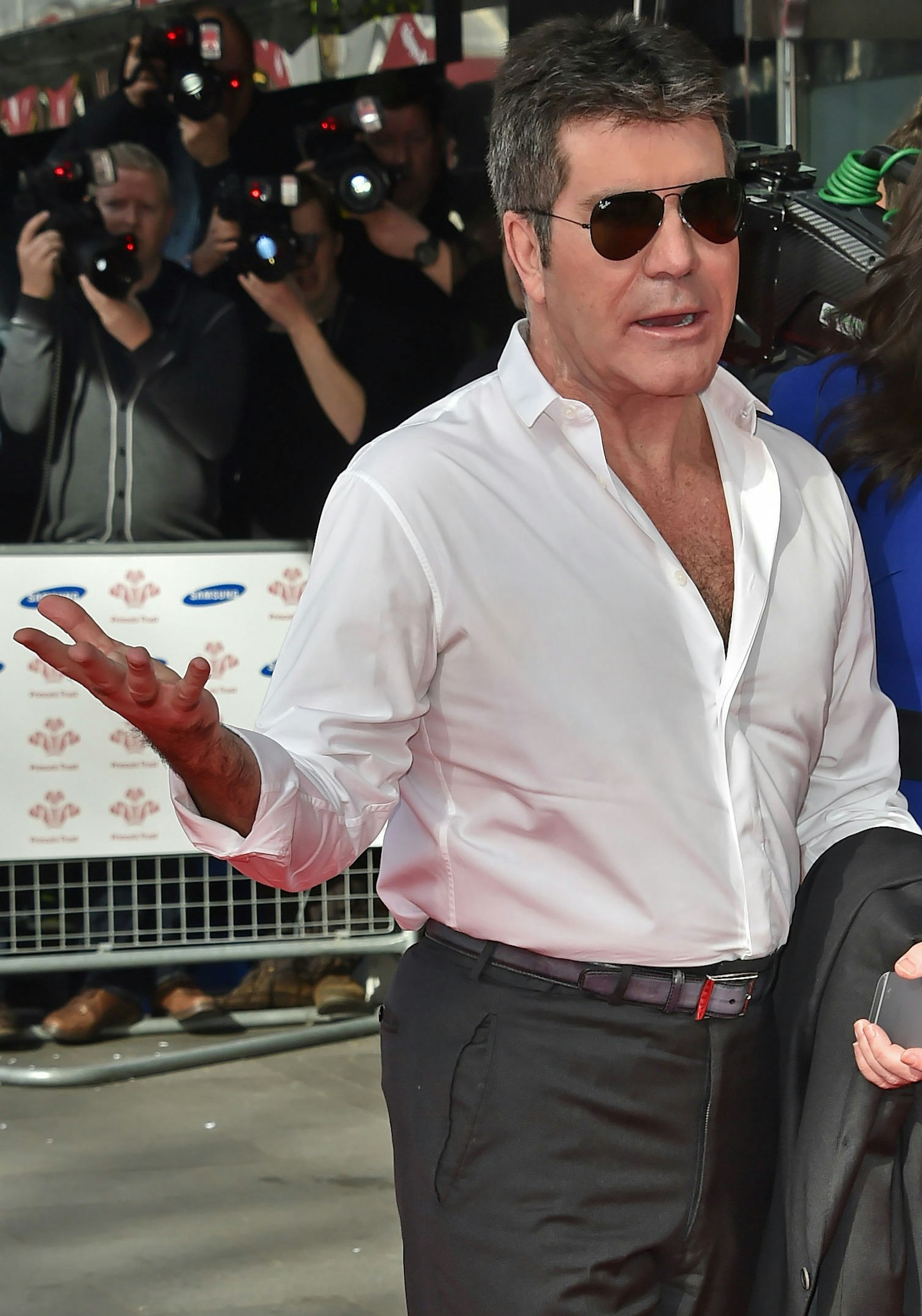 simon-cowell-looking-awkward-red-carpet