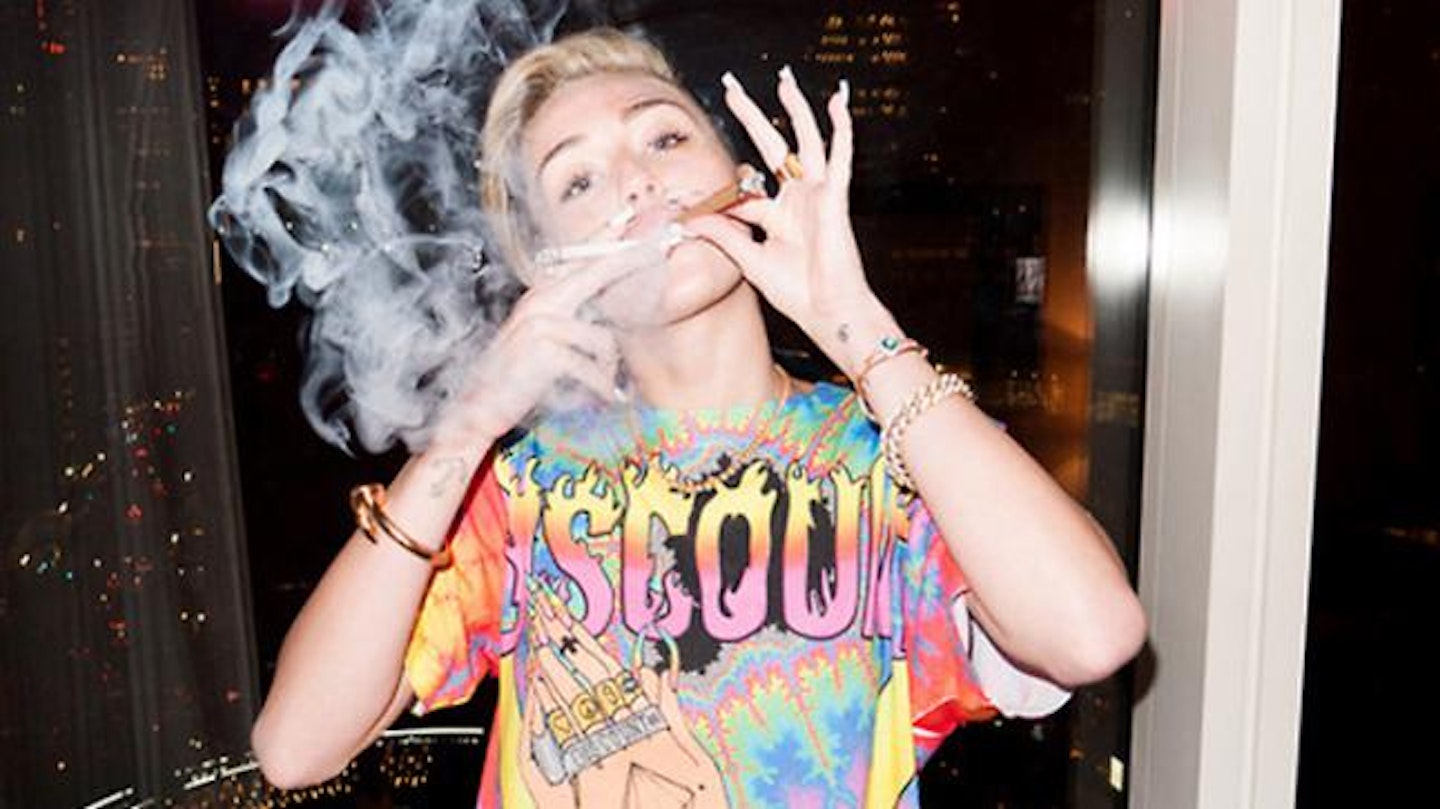 Miley10