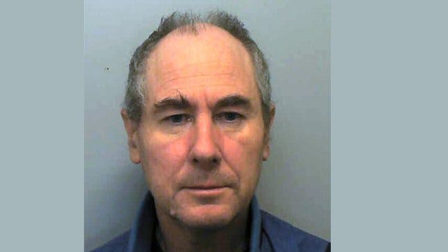 Canoe man John Darwin imprisoned for breaching early release conditions