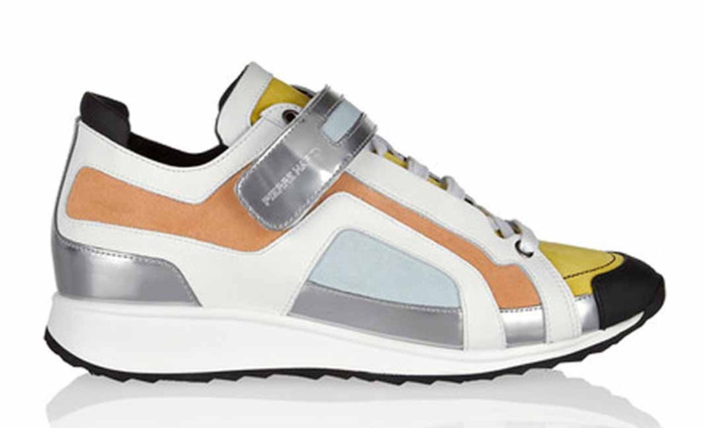 10 hot shoes 66