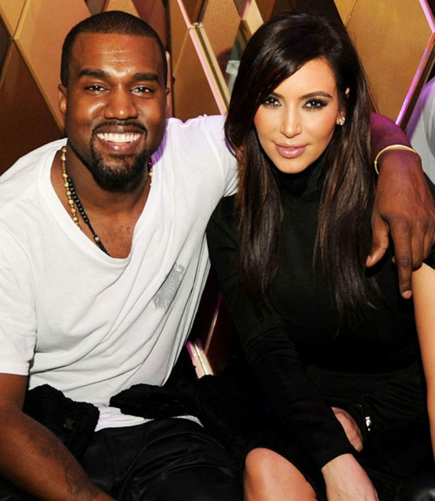kanye-west-grins-smiles-picture