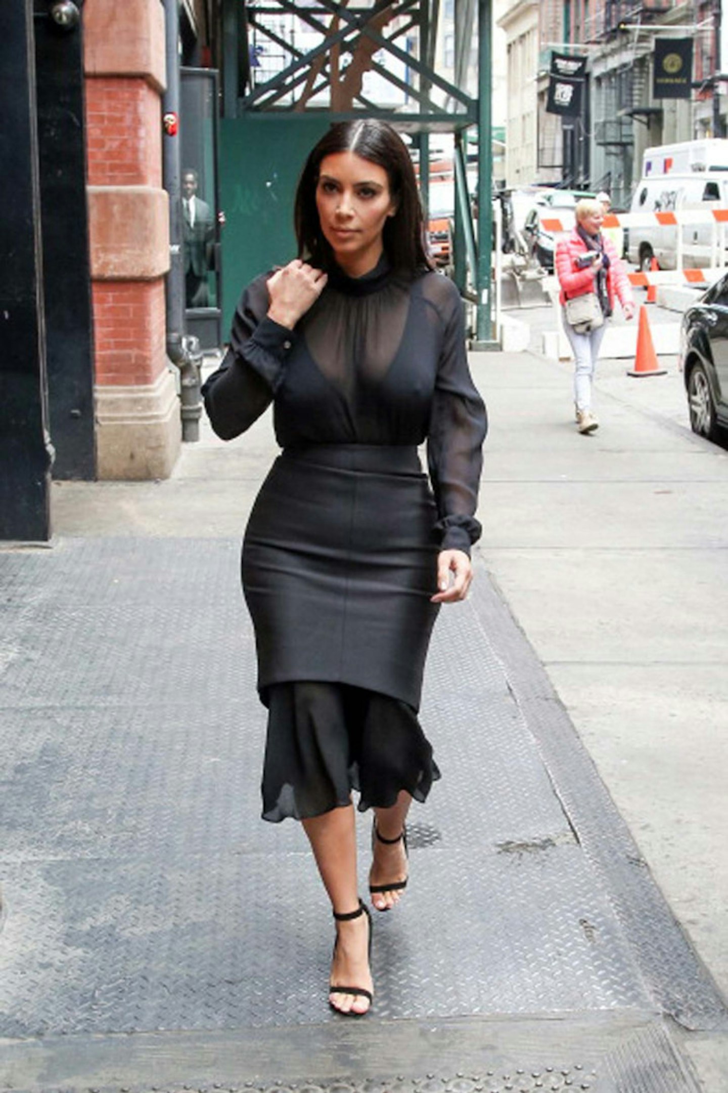 Kim Kardashian style soho black dress