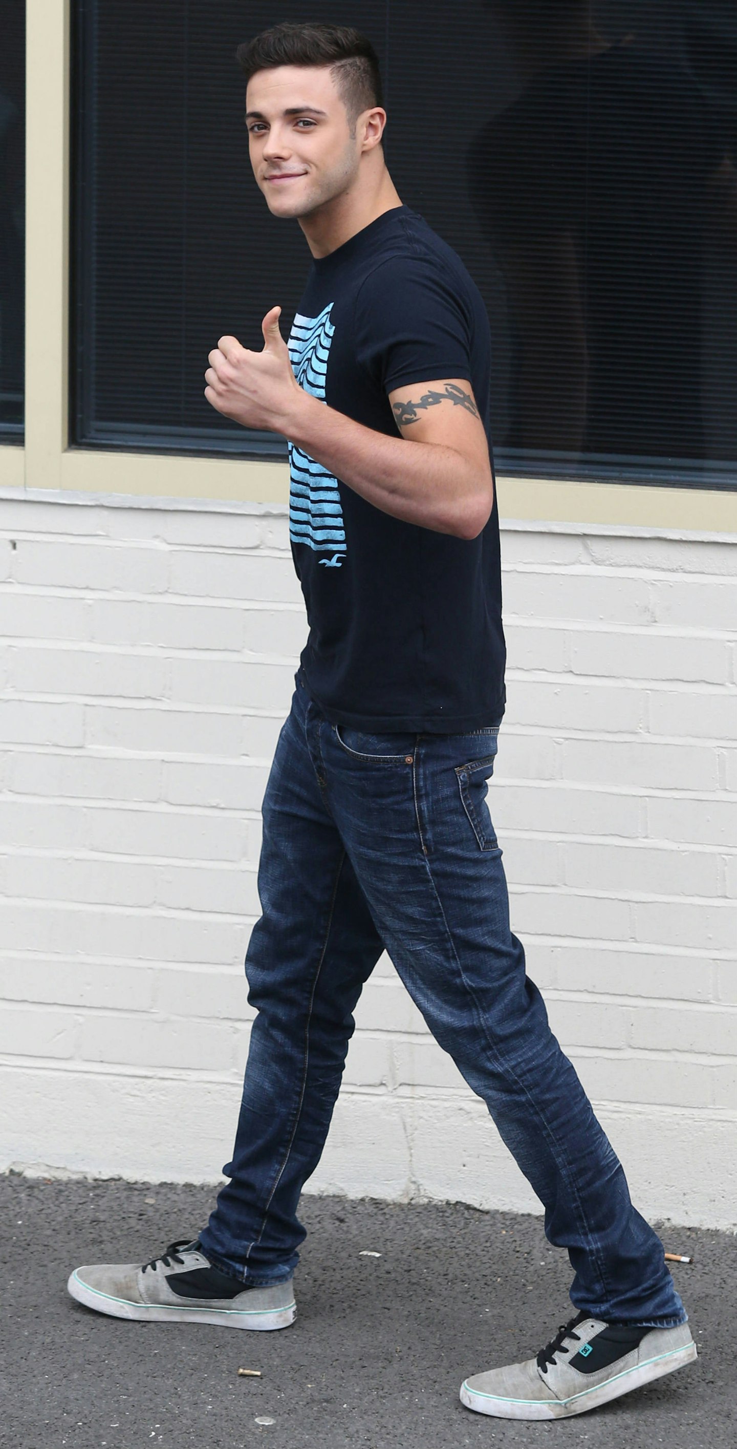 barclay-beales-stereo-kicks-x-factor-thumbs-up