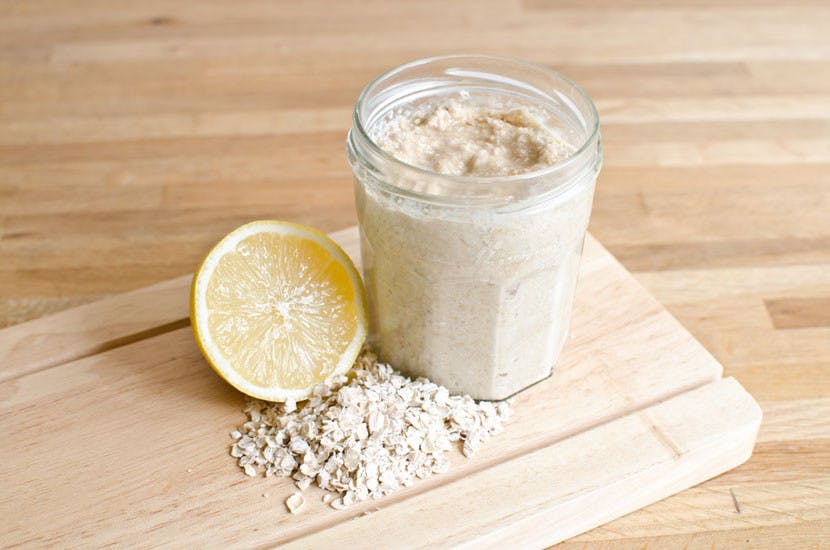 Make Your Own Honey and Oats Hair Minimising Scrub