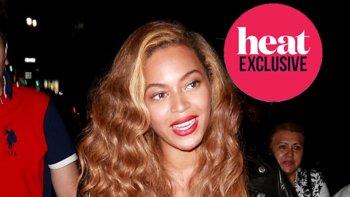 “I’m going to corset my waist with this tape” First look at the new ...