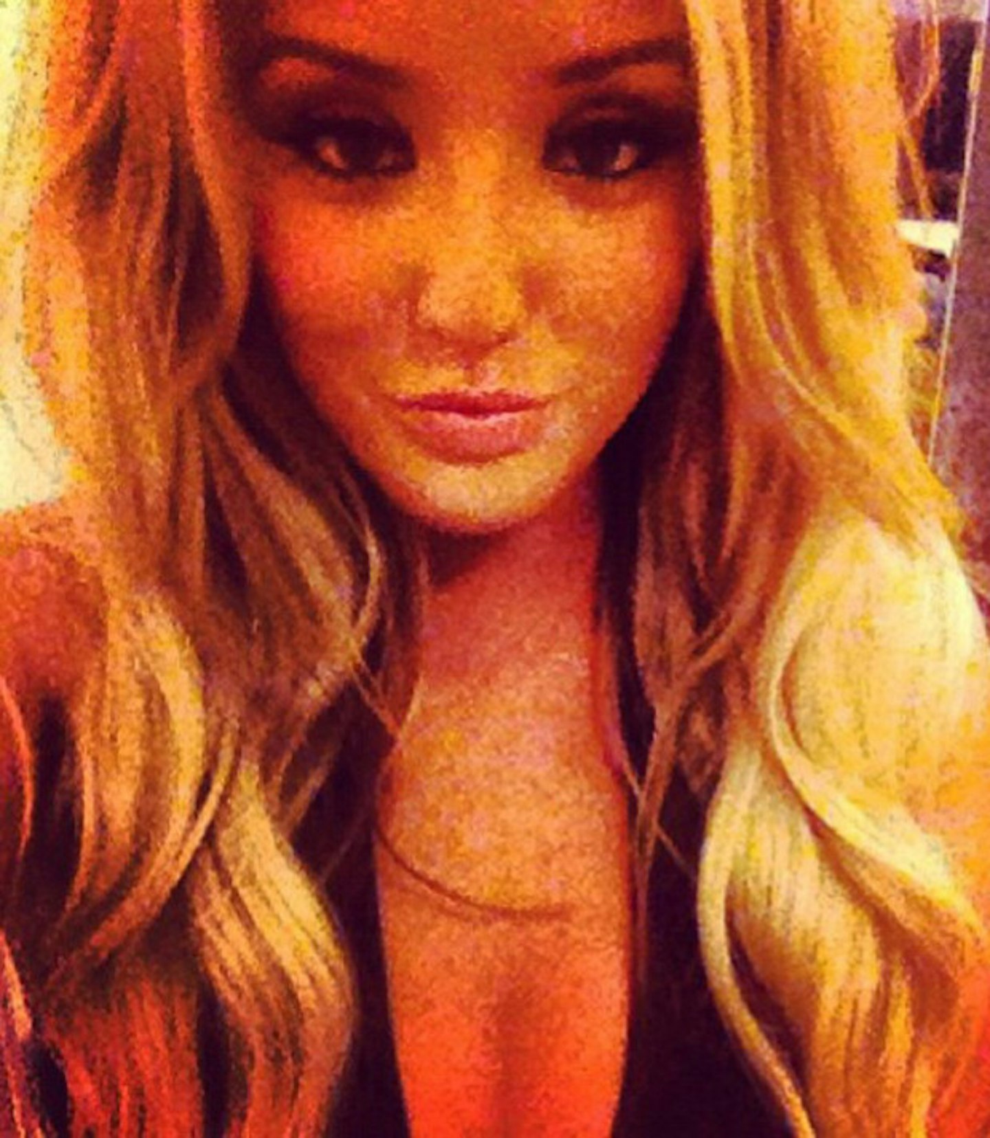 charlotte-crosby-pout-selfie-picture